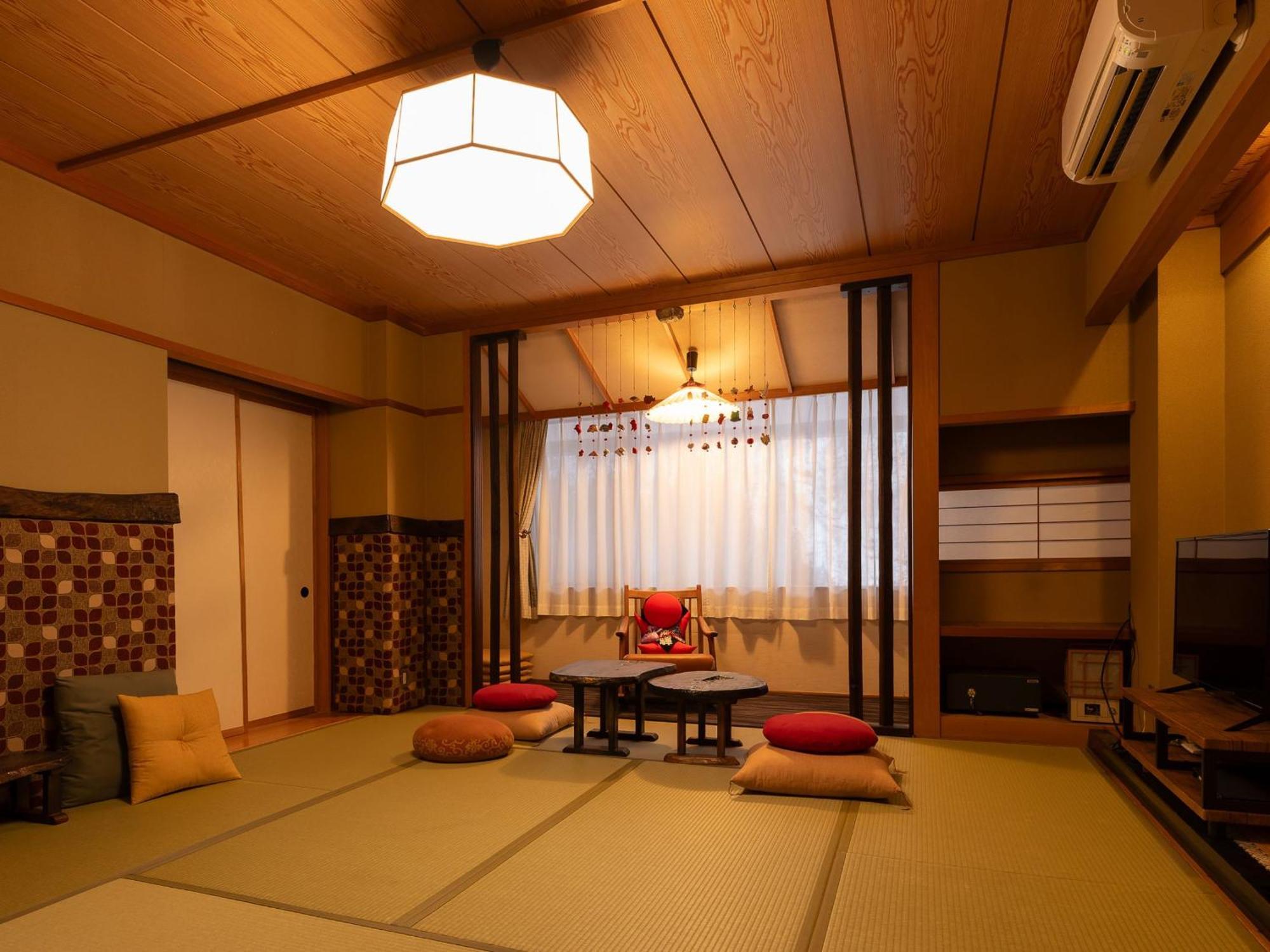Ryokan Gizan Такаяма Екстериор снимка