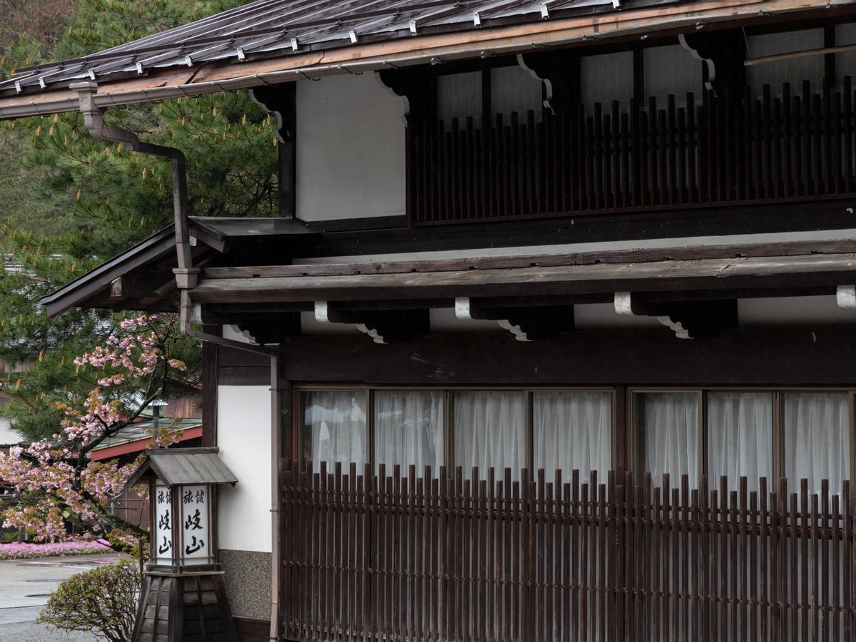 Ryokan Gizan Такаяма Екстериор снимка